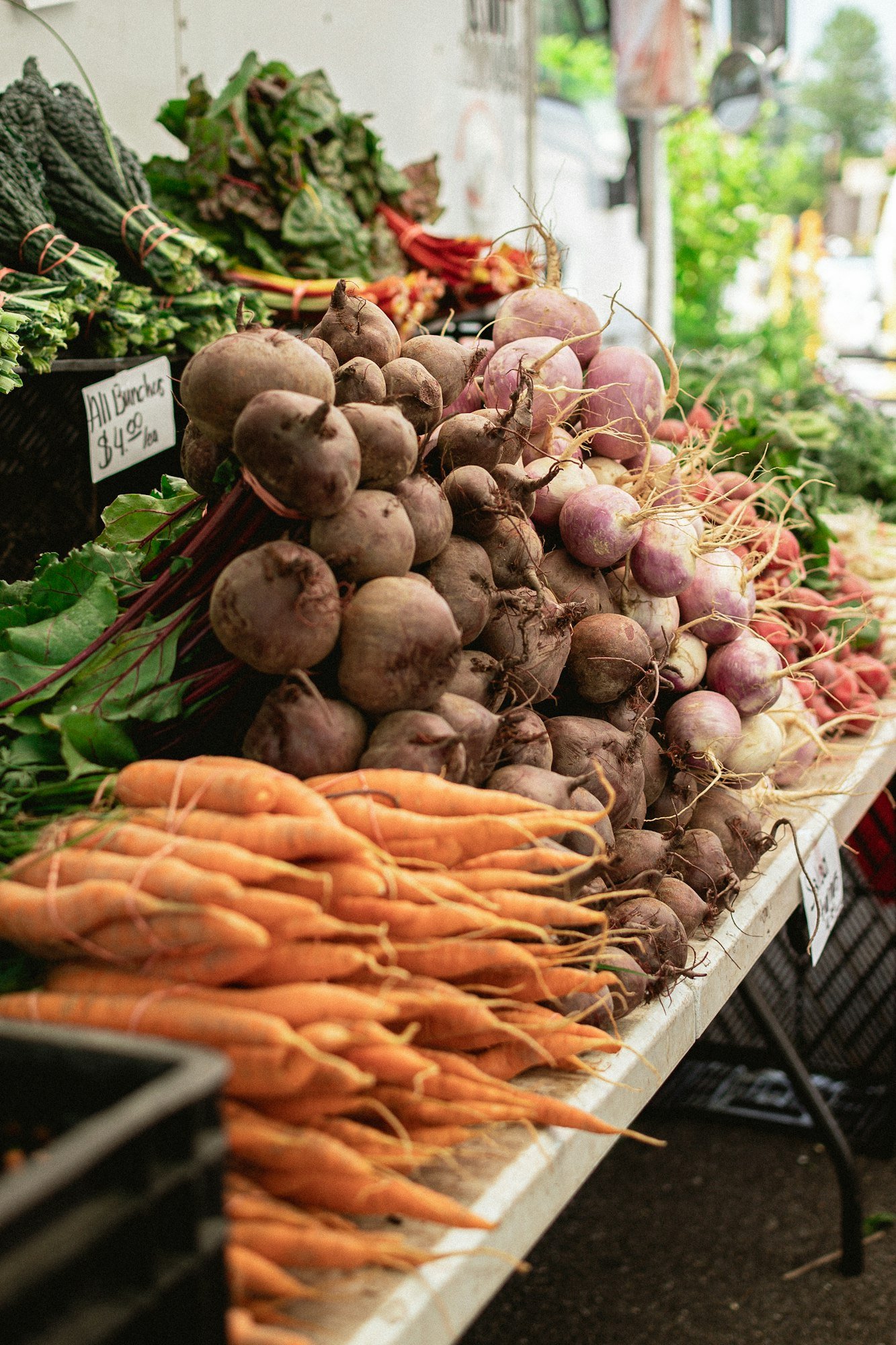 Betteraves, navets et carottes du marché